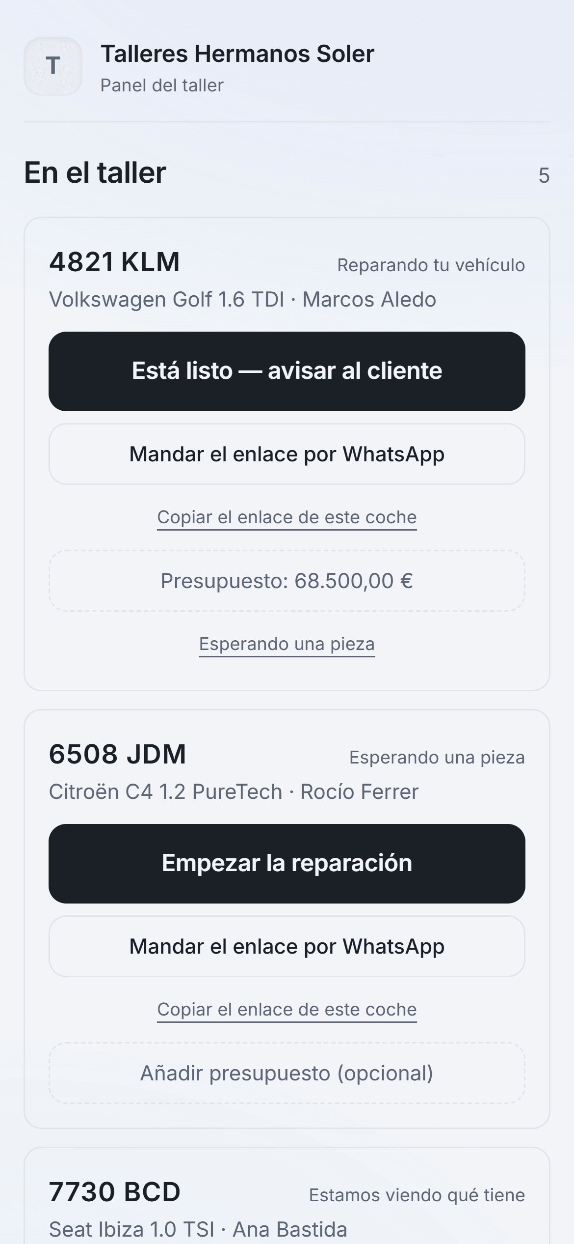 Pantalla de El panel del mecánico del CRM de UIA en el móvil
